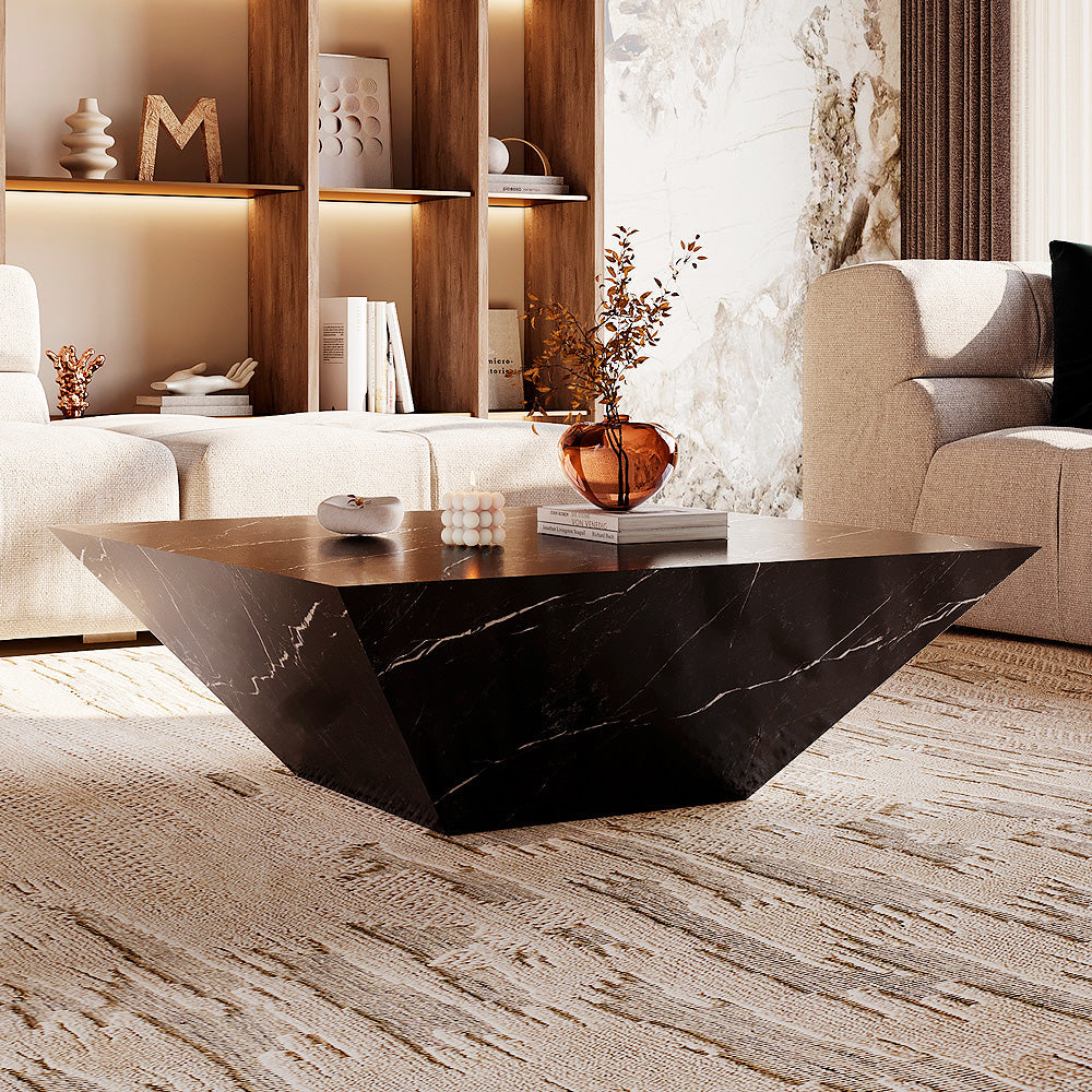 طاولة قهوة سوداء بتصميم هندسي