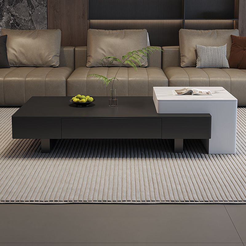 طاولة وسط بتصميم عصري