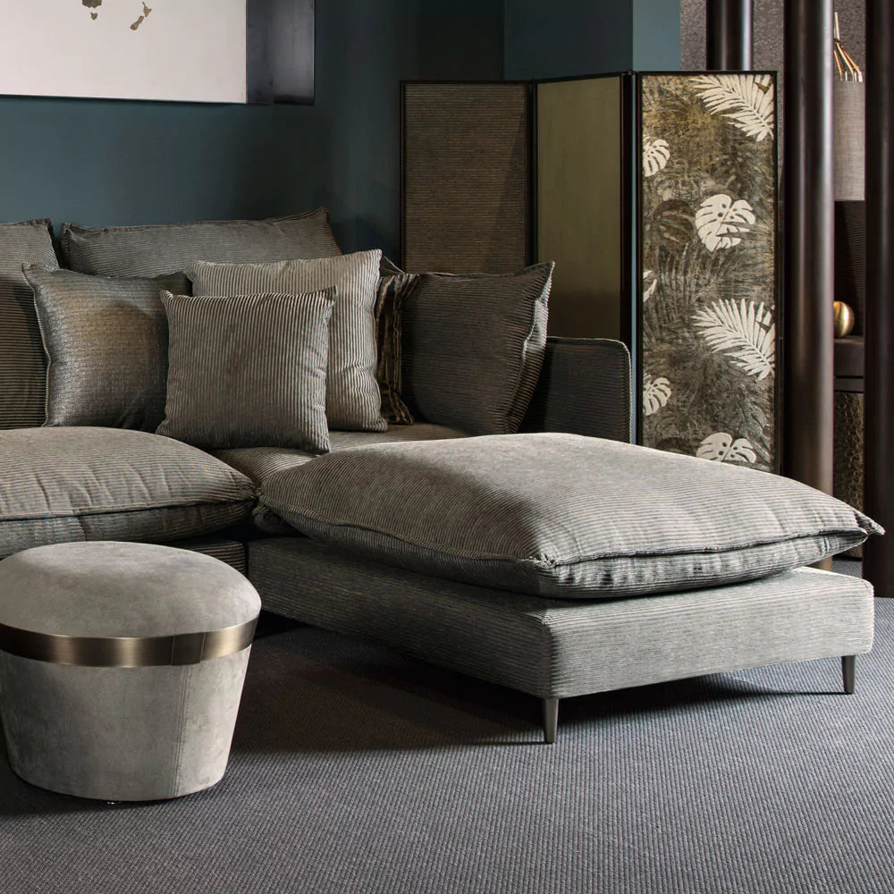 أريكه بتصميم مثالى رائع