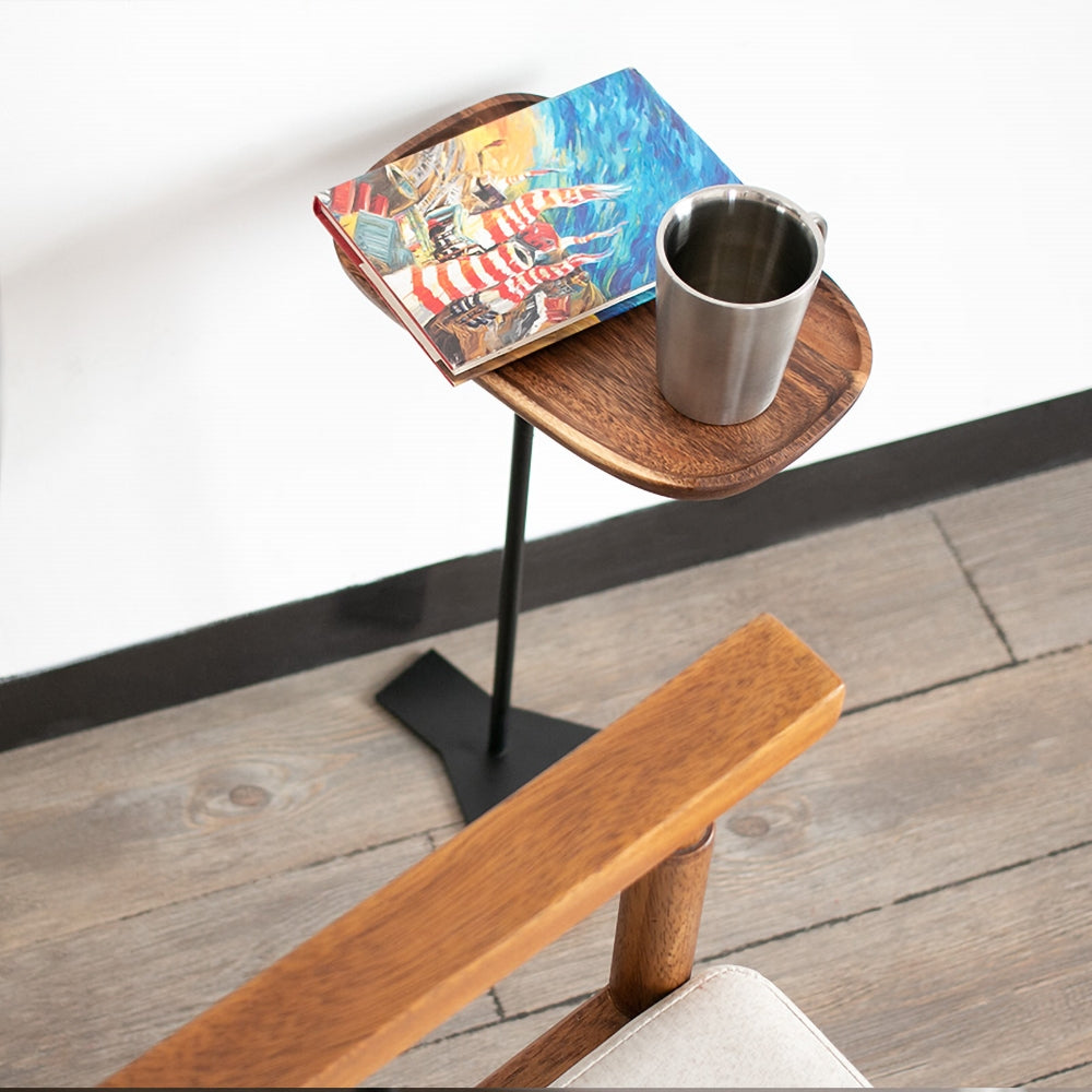 طاولة جانبية خشبية أنيقة بتصميم عصري ومبتكر