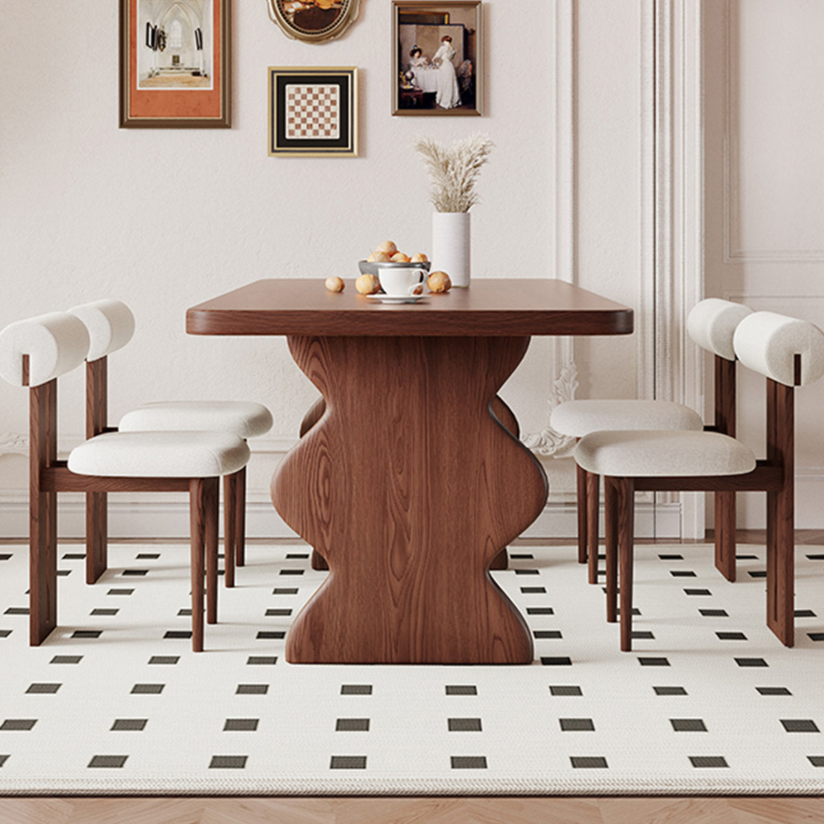 طاولة سفرة بتصميم فني