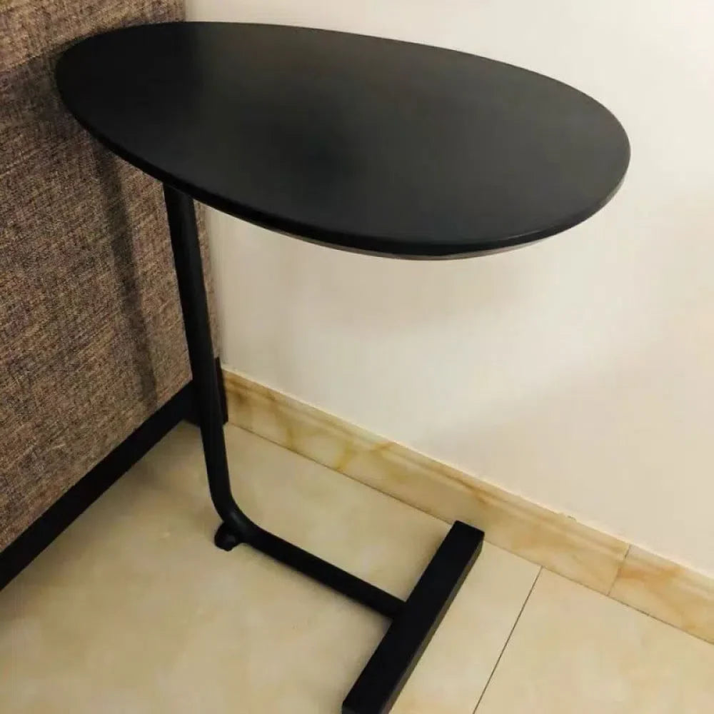 طاولة جانبية بشكل حديث