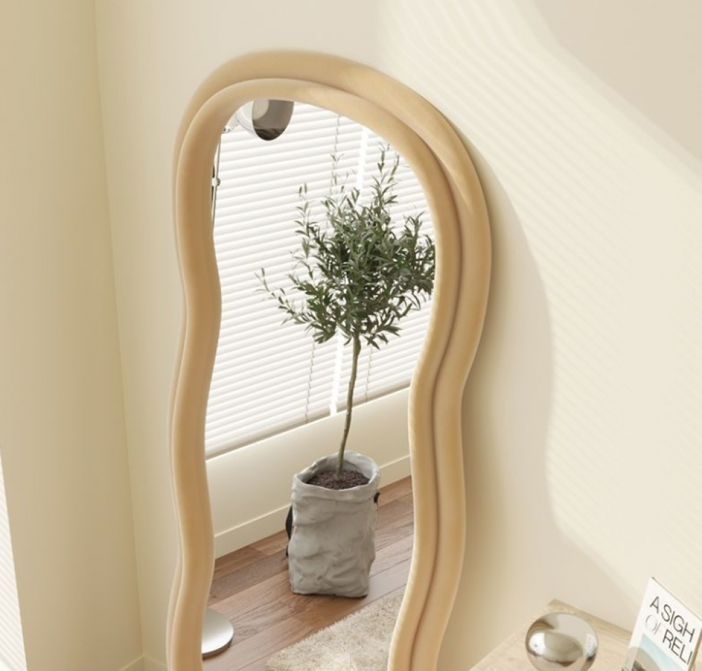 مرأه بتصميم رهيب