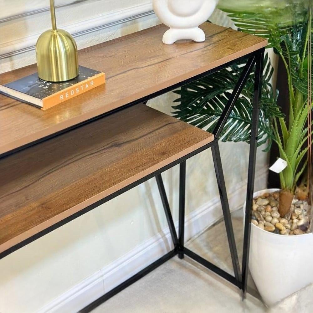 مدخل كونسول اسود دورين خشب