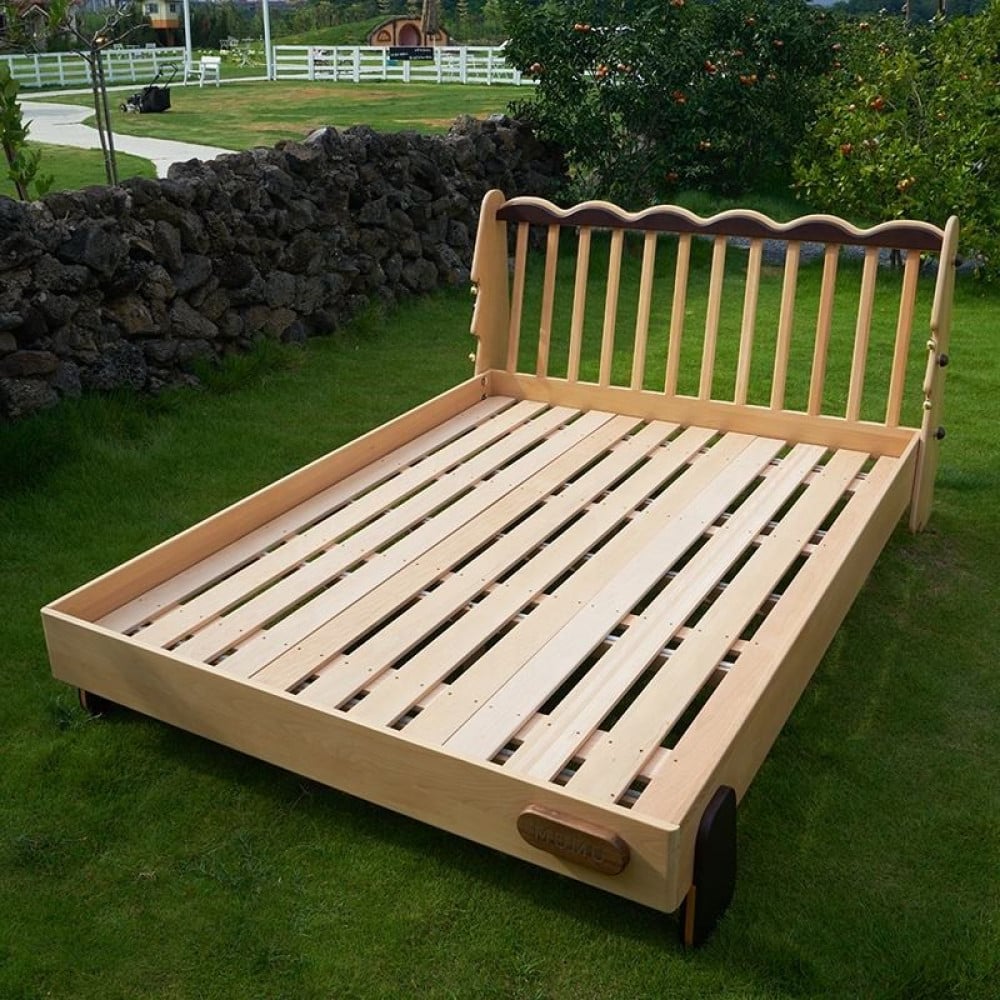 سرير اطفال كلاسيك