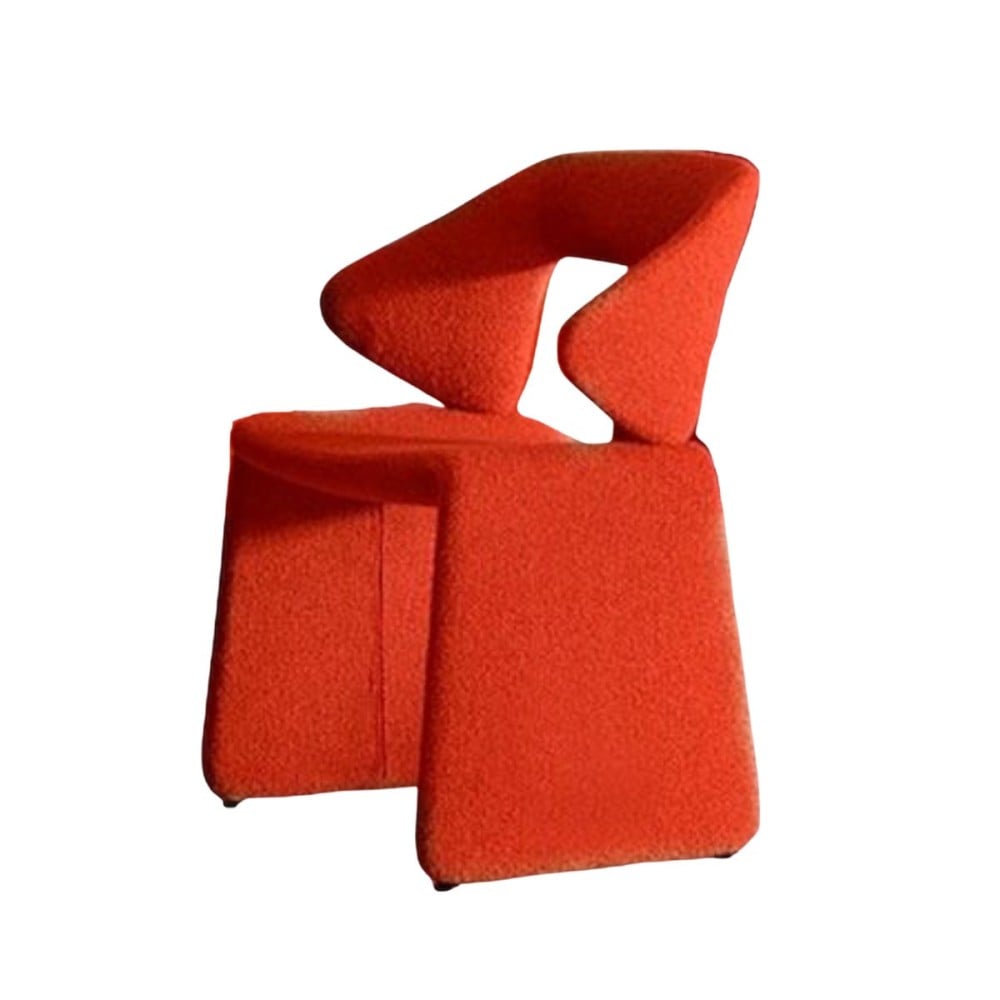 كرسى طعام بتصميم فريد