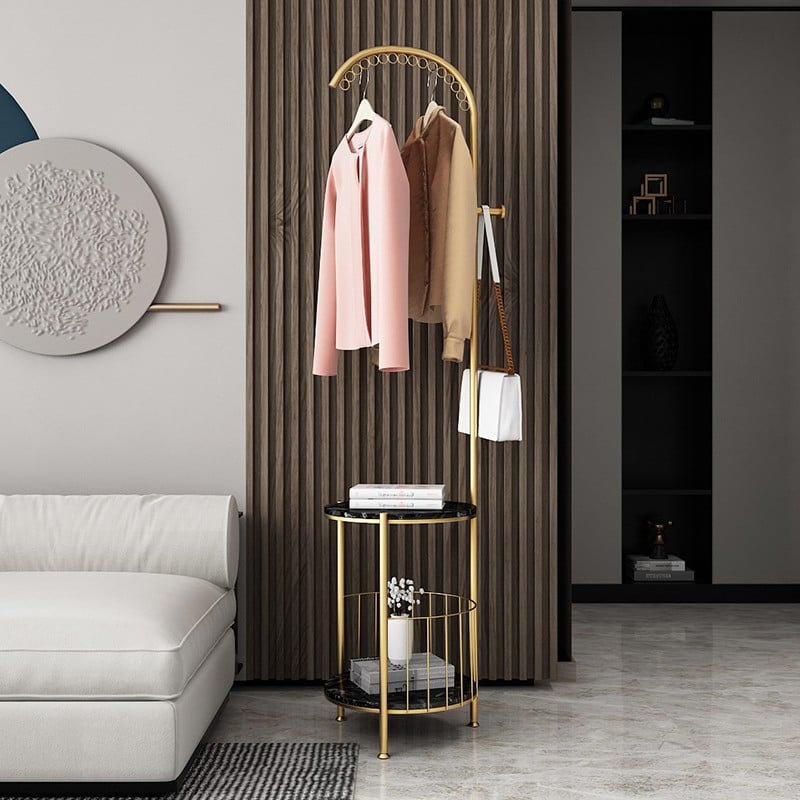 حامل ملابس مع طاولة جانبية