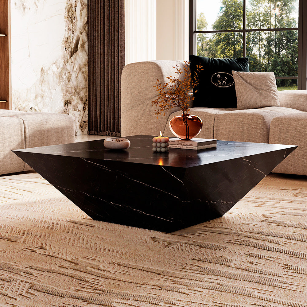 طاولة قهوة سوداء بتصميم هندسي