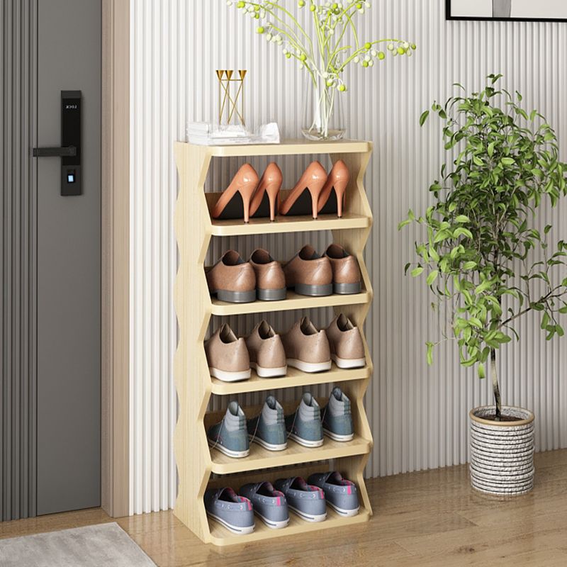 خزانة خشبيه متعددة الأرفف