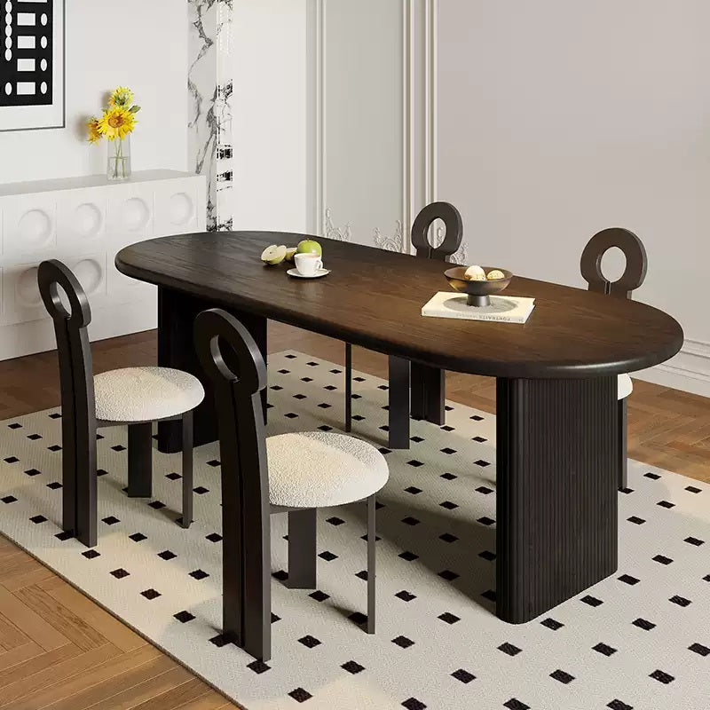 طاولة سفرة عصرية تجمع الأناقة والدفء في قطعة واحدة