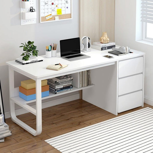 مكتب  دراسي حديث