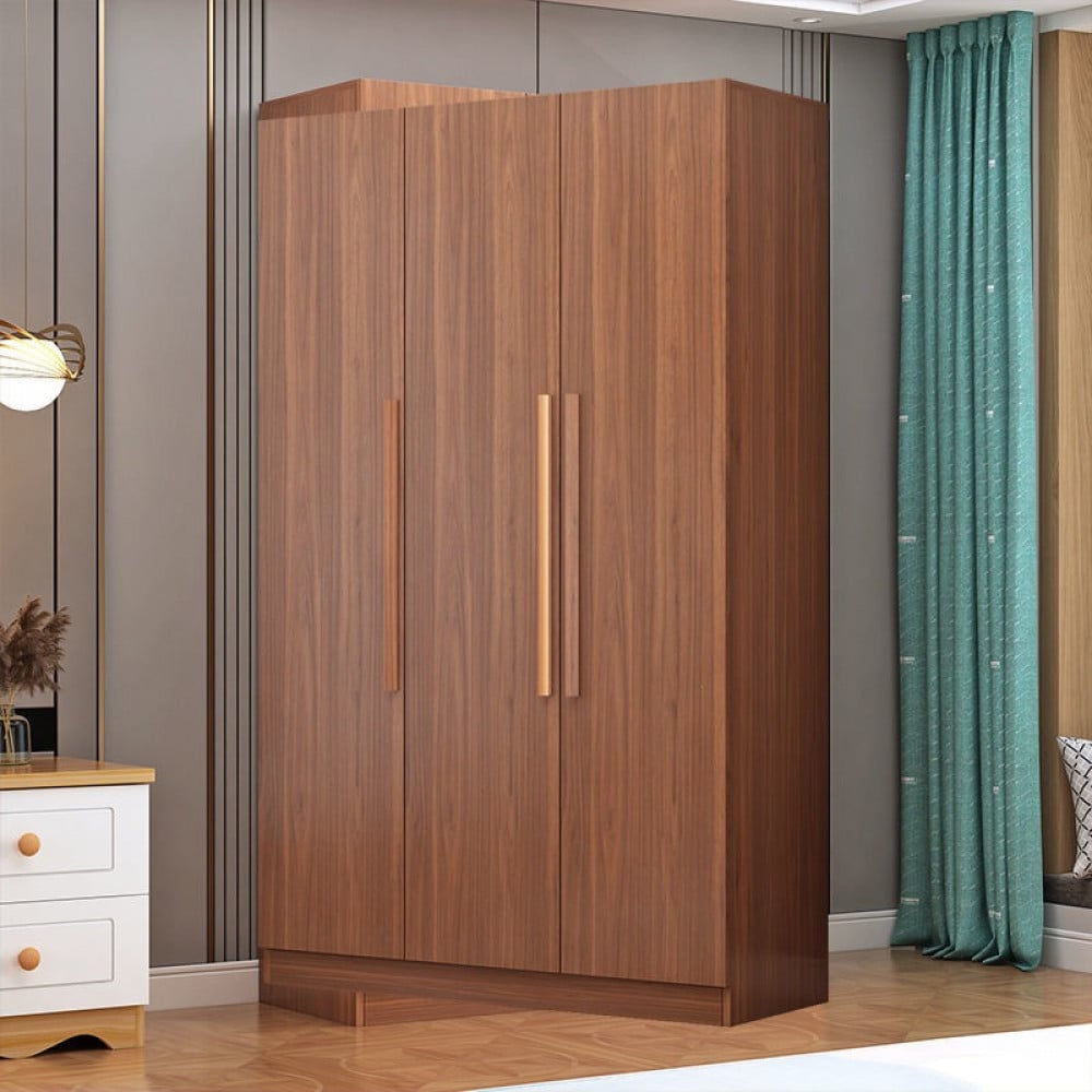 دولاب خشبي بتصميم عملي