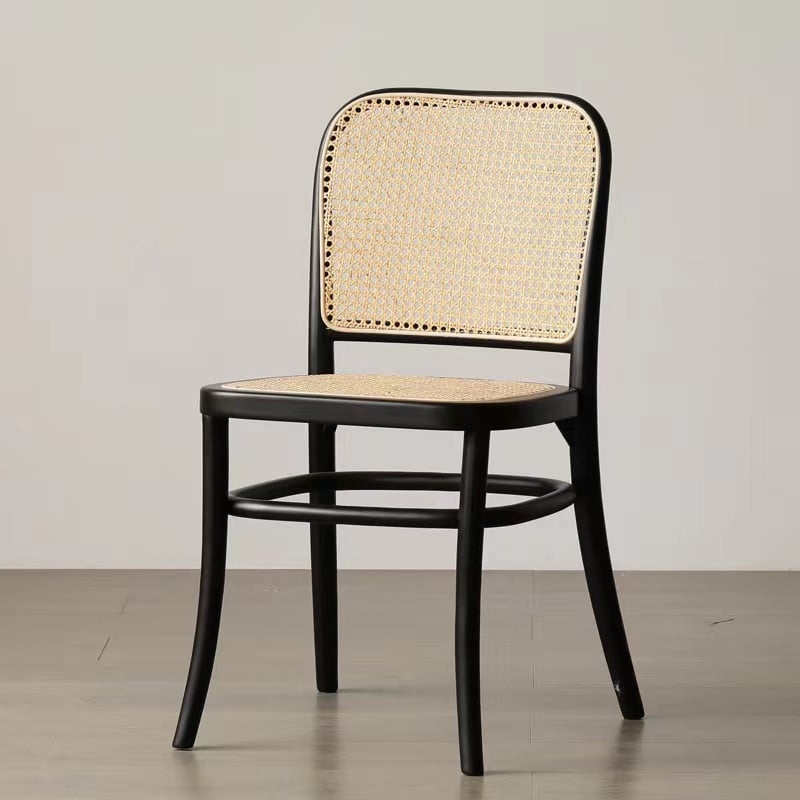 كرسي طعام من خشب الراتان