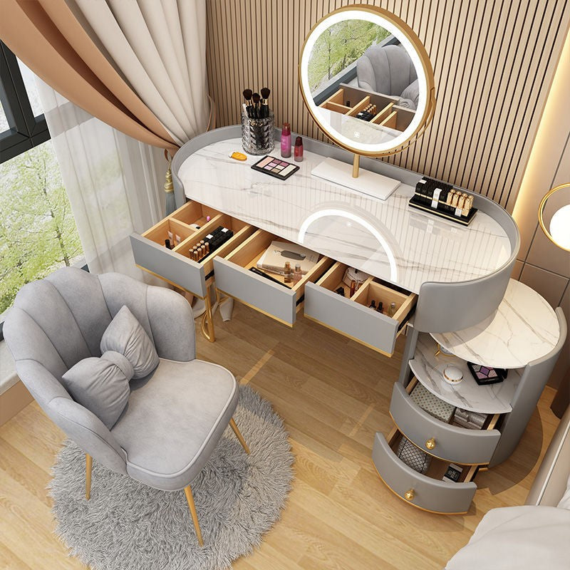 تسريحة عصرية بتصميم انسيابي