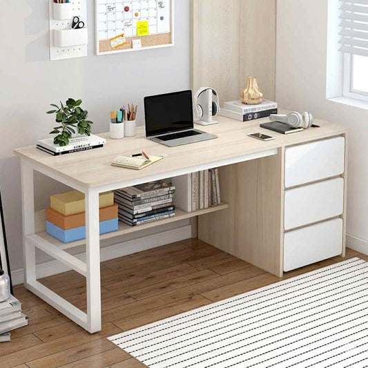 مكتب  دراسي حديث