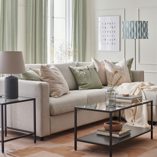 كنبة مودرن بلون بيج أنيق